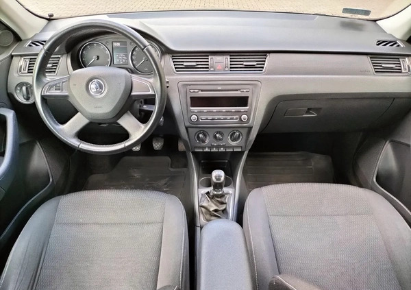 Skoda RAPID cena 27900 przebieg: 146000, rok produkcji 2013 z Katowice małe 137